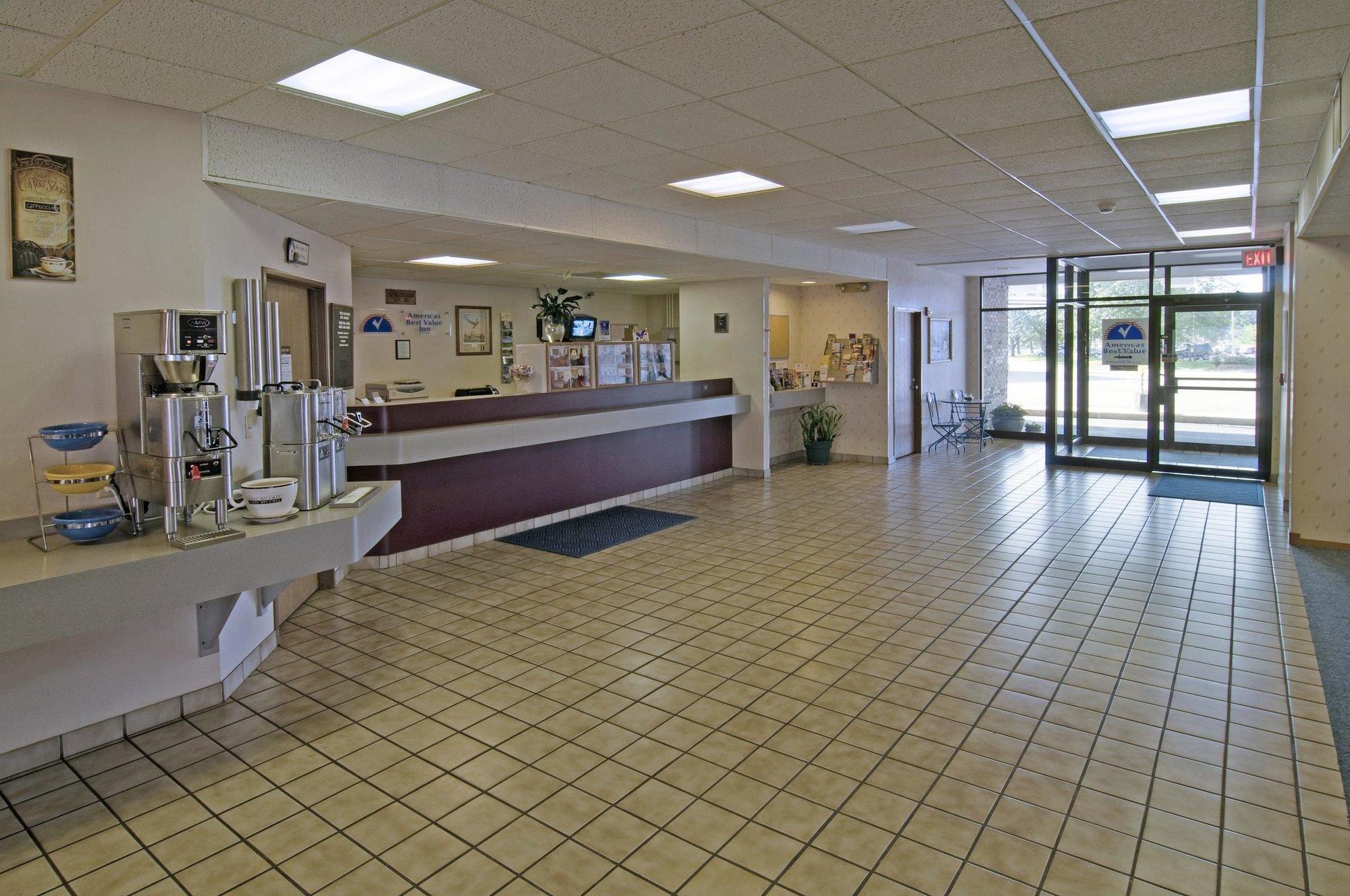 America'S Best Value Inn La Crosse Exterior foto